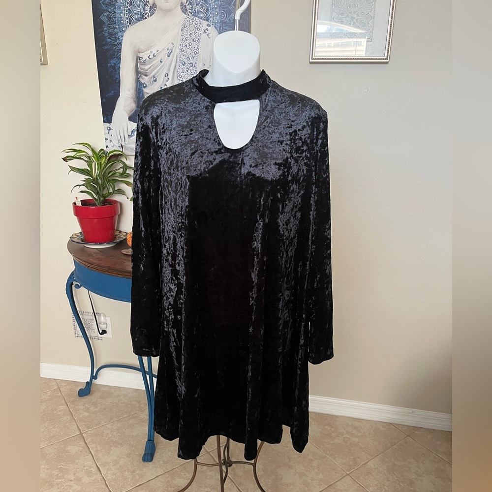 M Fasis Long Sleeve Velvet Dress - L